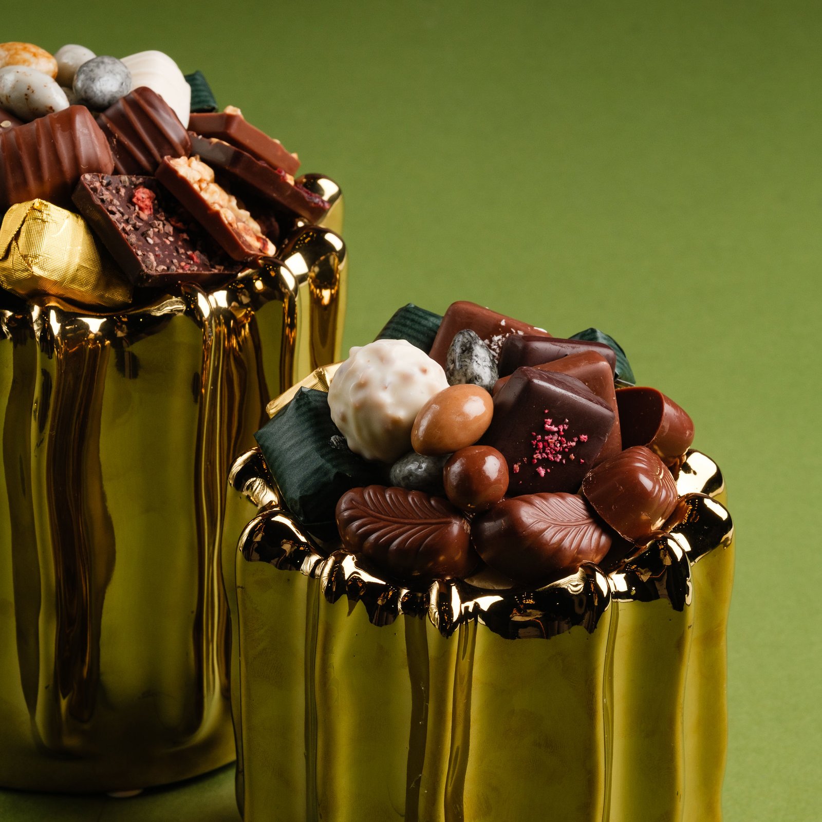 Cache Pot doré côtelé – Image 2