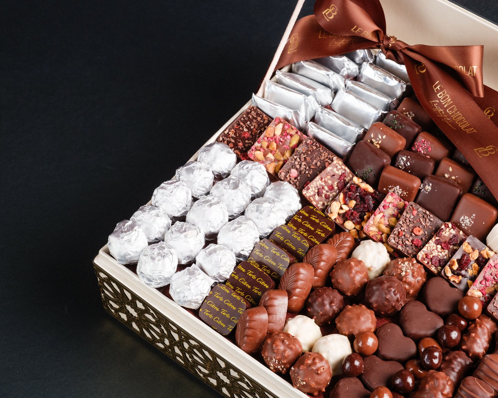 Boite en Cuir blanc et doré – Image 2